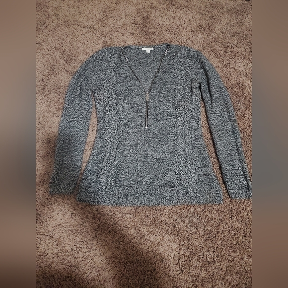New York & Company sweater - Picture 1 of 7